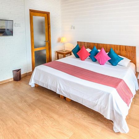 White Sands Beach Resort Lembeh Bitung ภายนอก รูปภาพ
