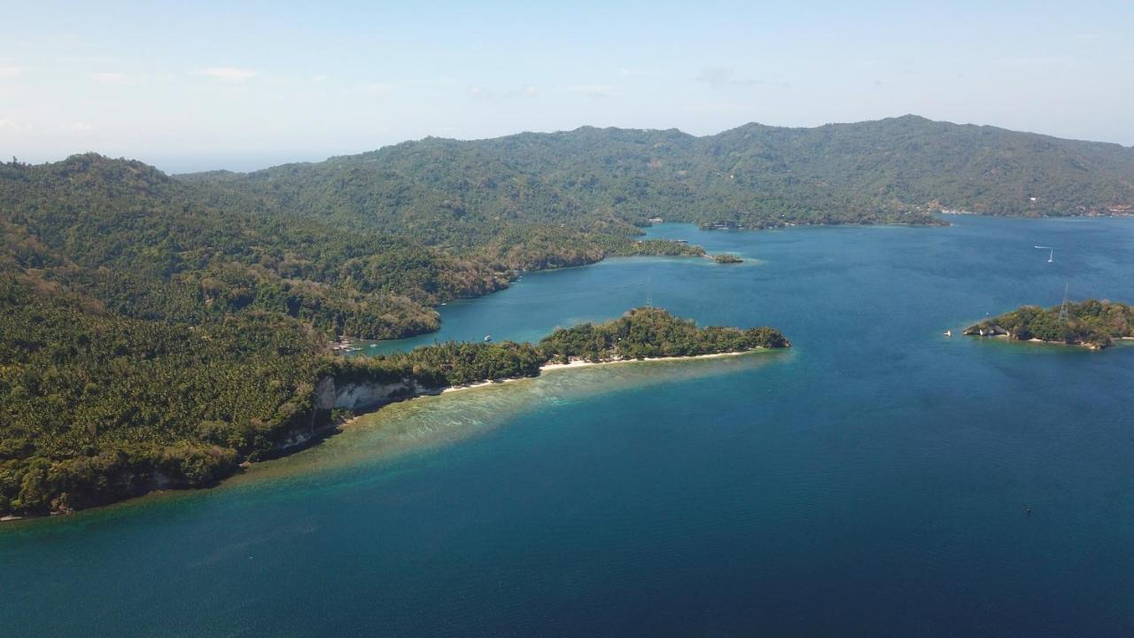 White Sands Beach Resort Lembeh Bitung ภายนอก รูปภาพ