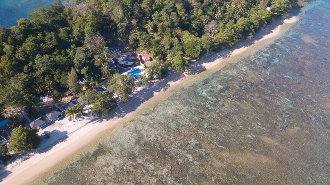 White Sands Beach Resort Lembeh Bitung ภายนอก รูปภาพ