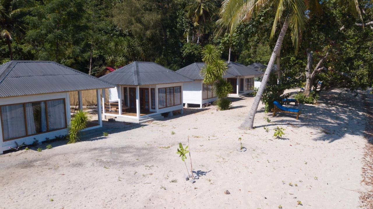 White Sands Beach Resort Lembeh Bitung ภายนอก รูปภาพ