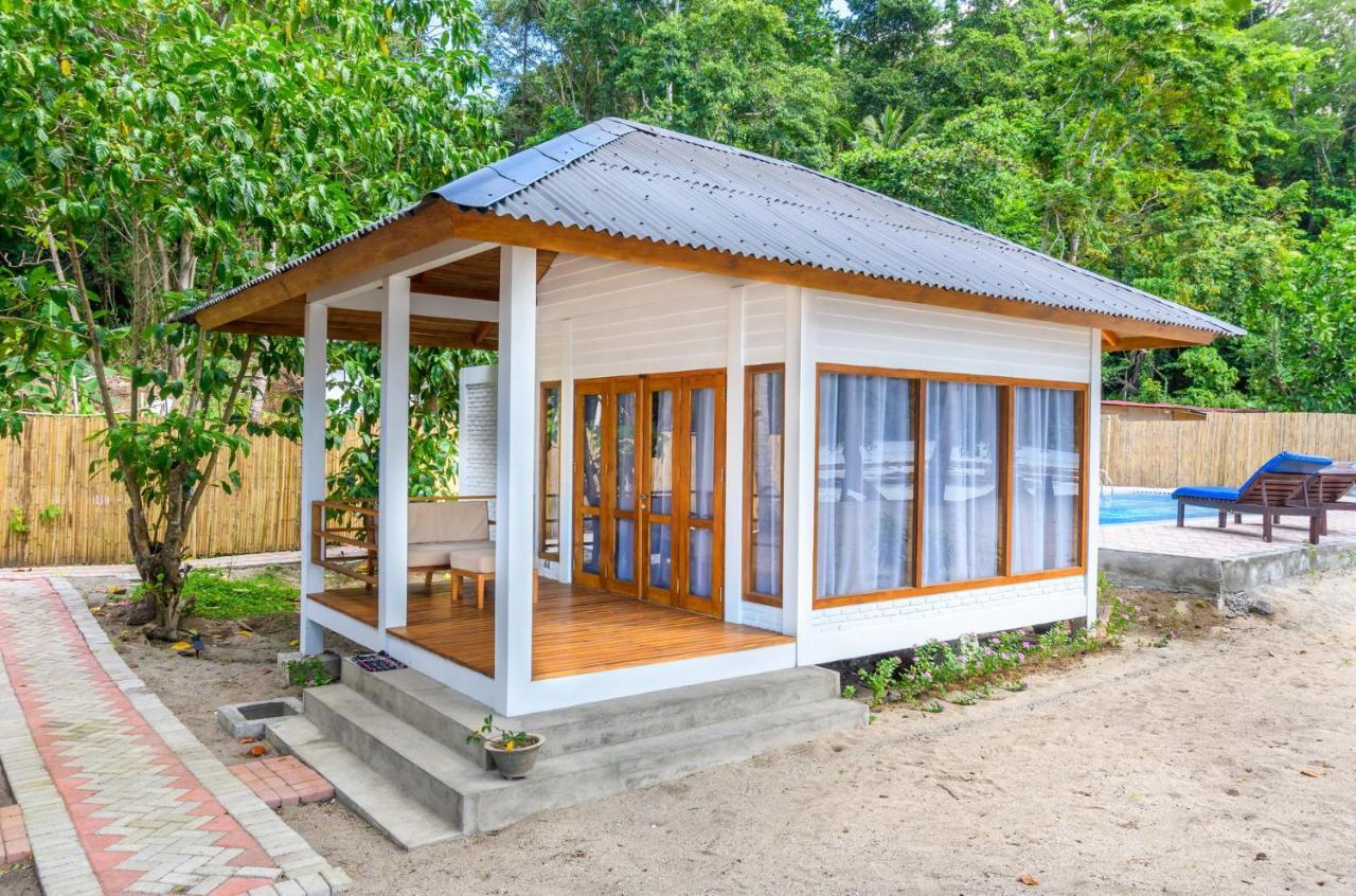 White Sands Beach Resort Lembeh Bitung ภายนอก รูปภาพ