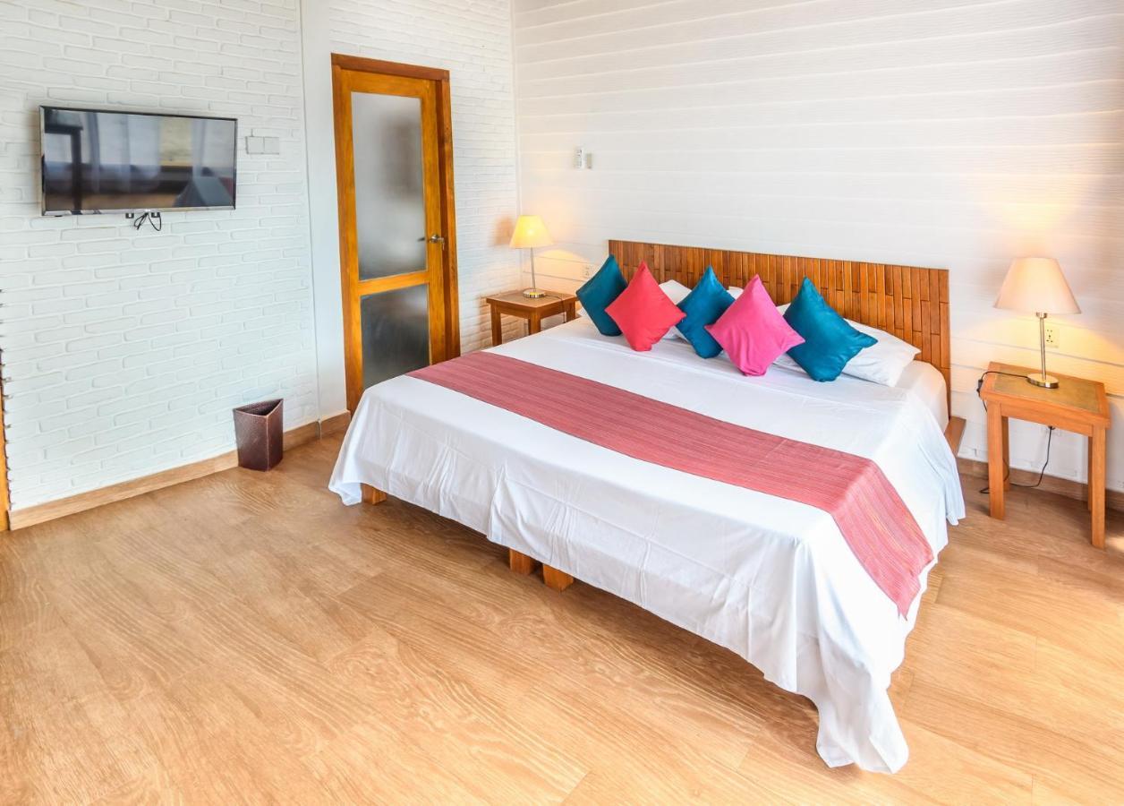 White Sands Beach Resort Lembeh Bitung ภายนอก รูปภาพ